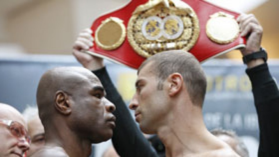 Bute şi Johnson au trecut cântarul oficial