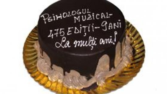 Invitaţi: Specialişti şi Ascultători