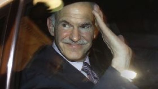 Premierul Greciei "se retrage" pentru formarea unui nou guvern