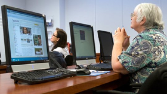 Peste 50% dintre români "nu utilizează internetul"