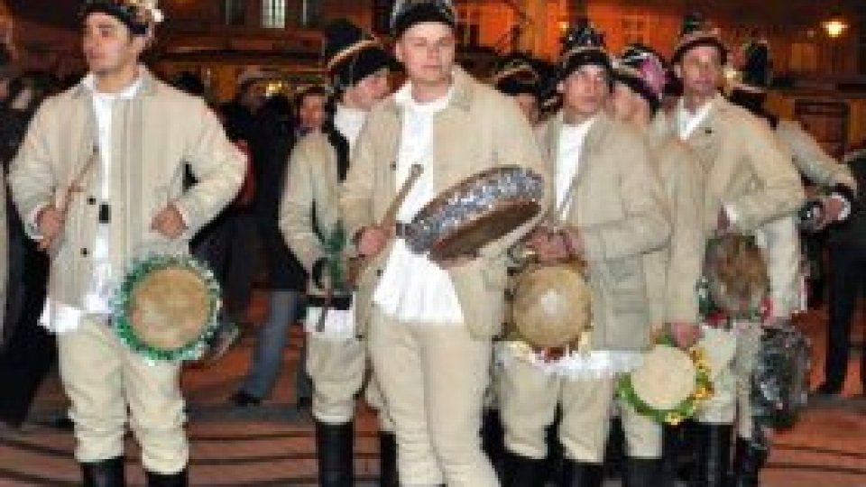 Se pregătesc să colinde