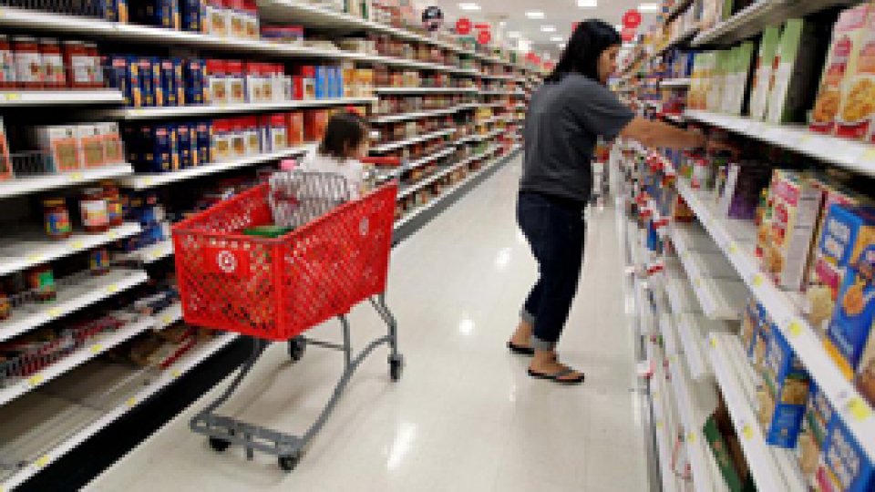 Carne expirată, reciclată în supermarketuri