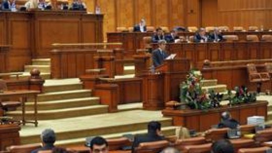 Moţiunea de cenzură depusă de opoziţie a fost respinsă