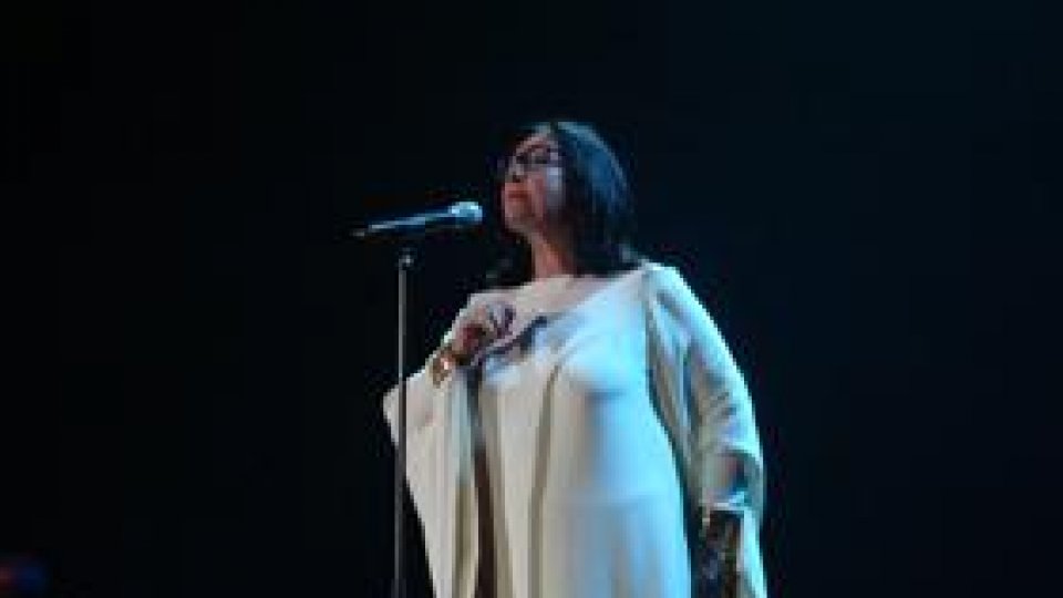 Nana Mouskouri - Lecţia de viaţă şi muzică