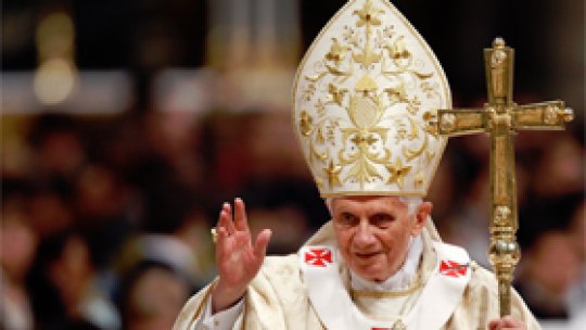 Papa Benedict al XVI-lea face apel la pace şi solidaritate