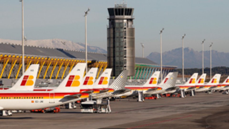O treime din zborurile Iberia, suspendate