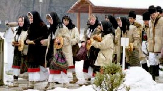 Manifestare folclorică de colinde în Argeş