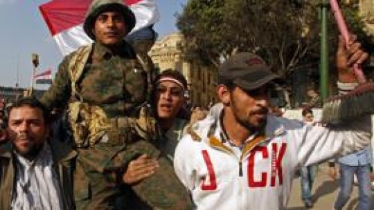 Armata  egipteană va păstra controlul "pentru maximum 6 luni"