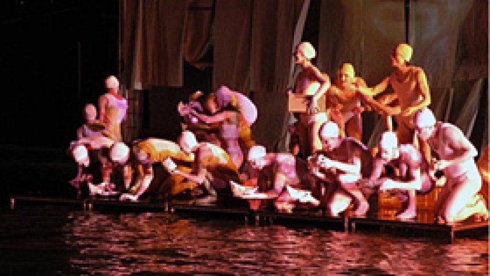 La teatru de Ziua Îndrăgostiţilor