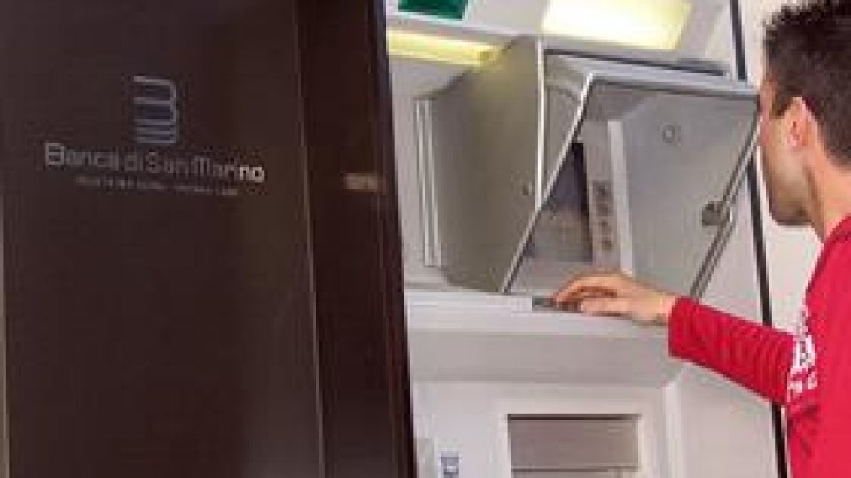 În România avem un card la două persoane