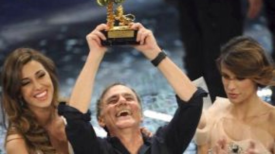 Sanremo 2011, câştigat de Roberto Vecchioni la 68 de ani