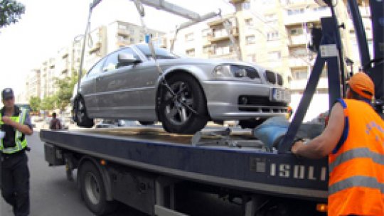 Amendaţi pentru că au ridicat maşini