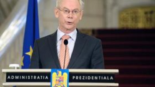 Economia, "stabilizată în criză"