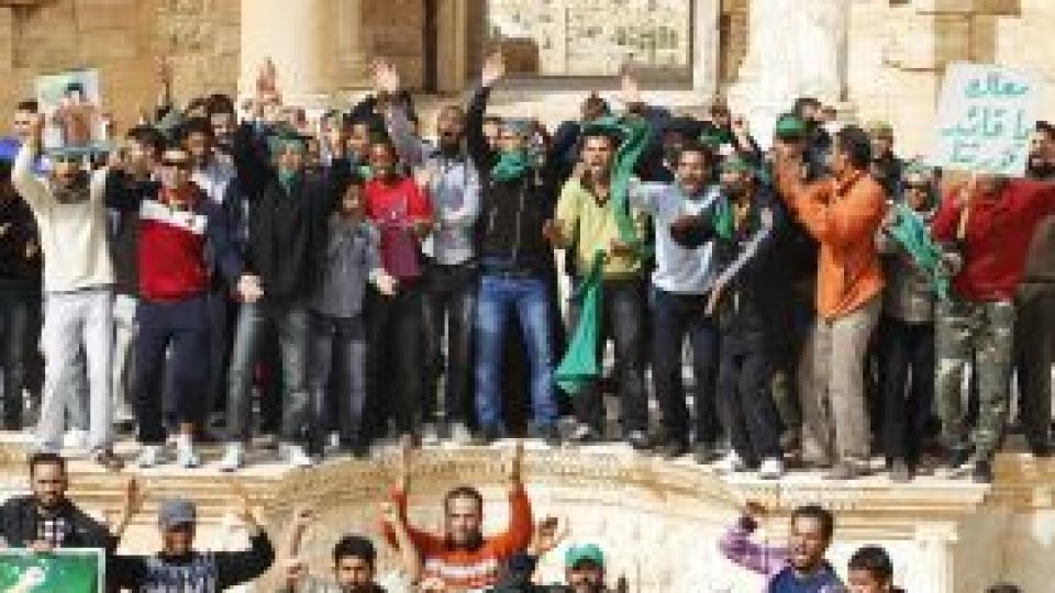 Armata americană "repoziţionează forţe în jurul Libiei"