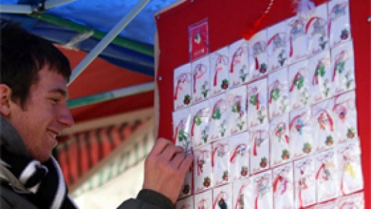 Expoziţie de mărţişoare la Biblioteca Judeţeană Olt