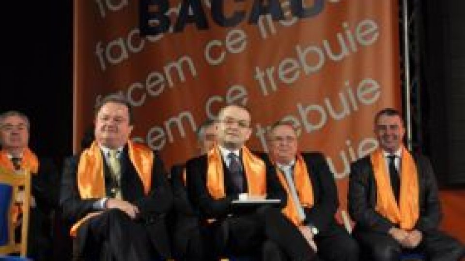 Modificarea Constituţiei, pe agenda discuţiilor PDL