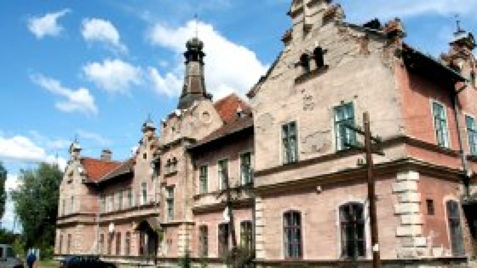 Clădire de patrimoniu, ajunsă o ruină