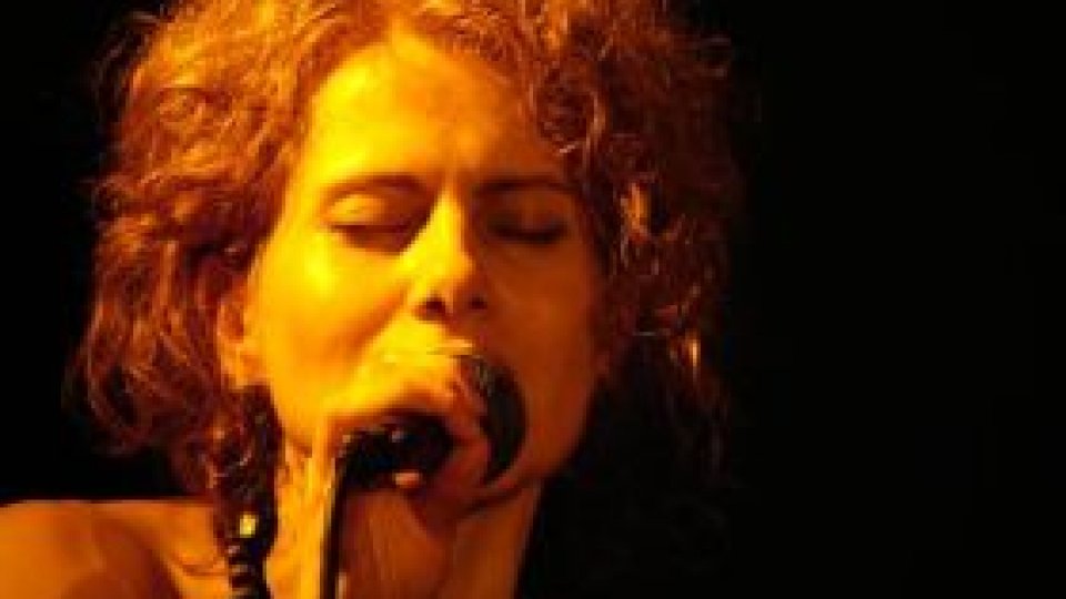 Maria Răducanu şi primul ei album lansat în Statele Unite