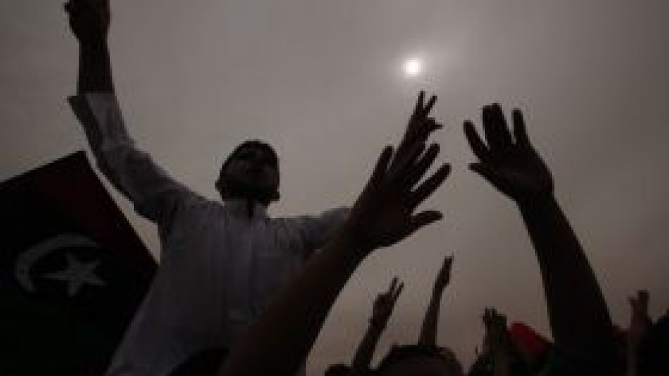 România "îşi va consulta aliaţii" în privinţa Libiei