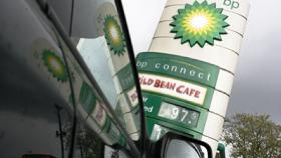 Guvernul britanic vrea "un stabilizator pentru preţul benzinei"