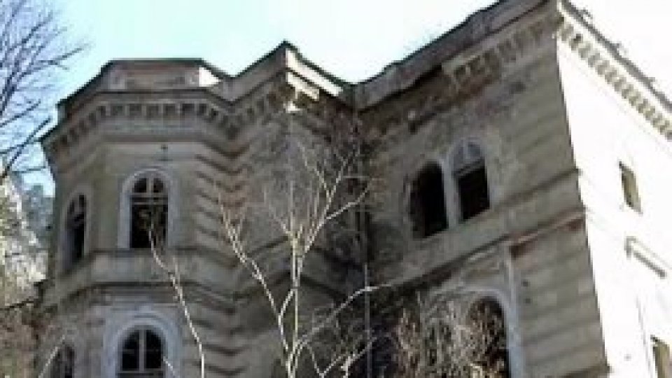 Băile Herculane, în paragină