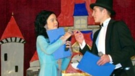 Teatrul şcolar ieşean aduce premii