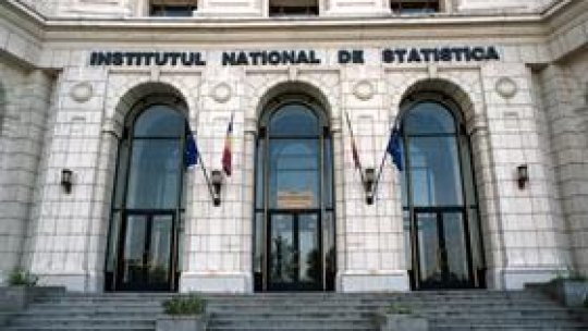 De la INS aflăm că salariile sunt mai mici decât erau.