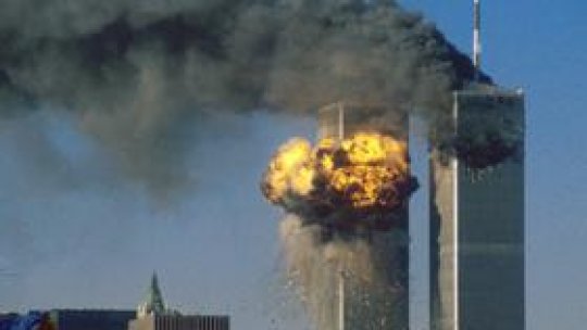 Noi imagini cu prăbuşirea turnurilor de la World Trade Center