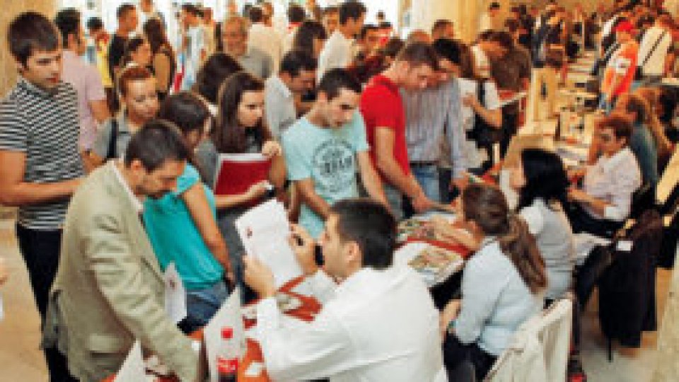 Târg de job-uri plătite cu 500 de euro