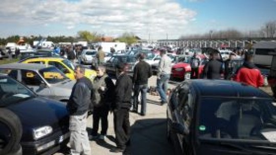 Aradul are una dintre marile pieţe de maşini din ţară
