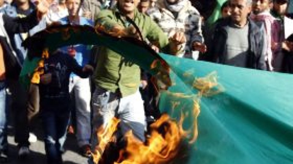 Regimul Gaddafi "asediază poporul libian"