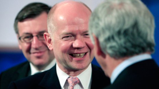 Londra va trimite consilieri militari pentru oponenţii libieni