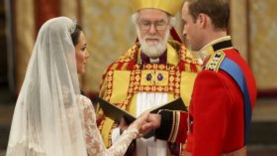 Cuplul princiar, ovaţionat de sute de mii de oameni la Londra