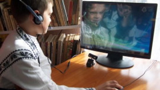 Programul "Biblionet" a ajuns în România