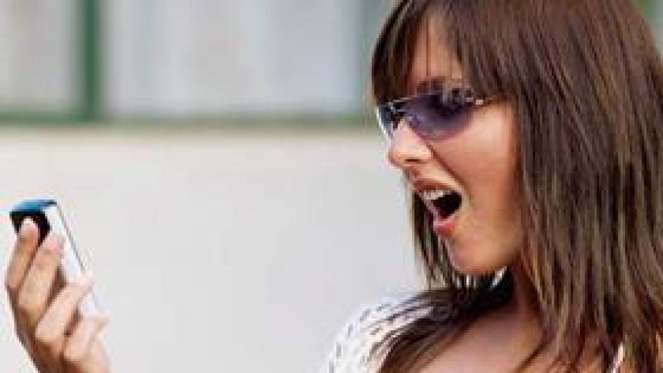 Vocea pe post de încărcător pentru mobil