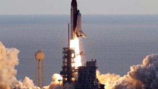 Zbor istoric pentru naveta Endeavour