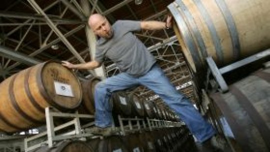 Fabricile de bere devin şi distilerii in Statele Unite