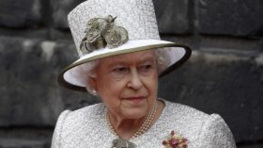 Regina Marii Britanii, primită cu răceală de irlandezi