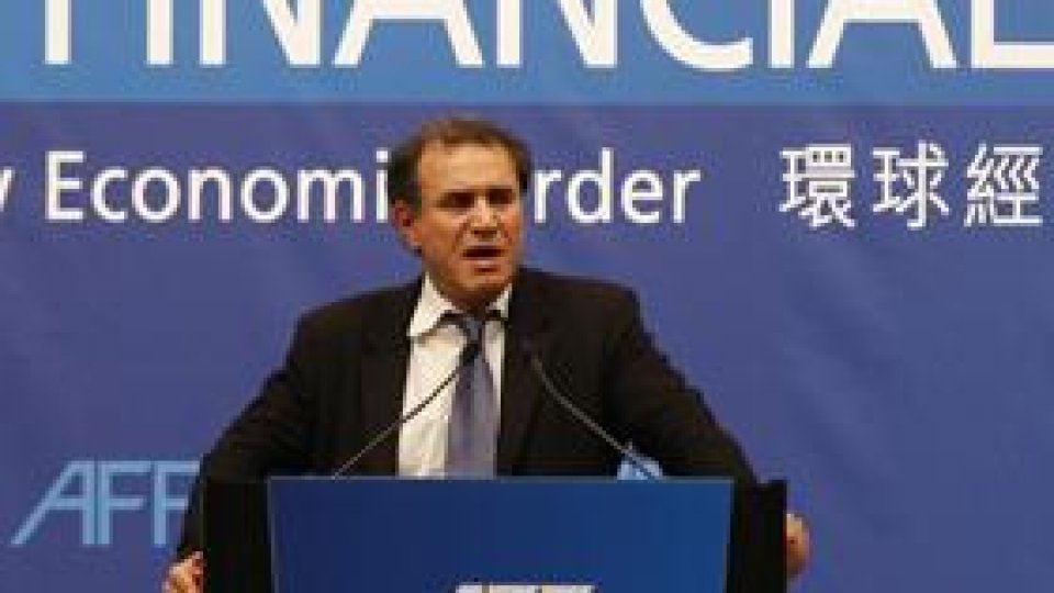 "Riscuri imediate" în economia mondială