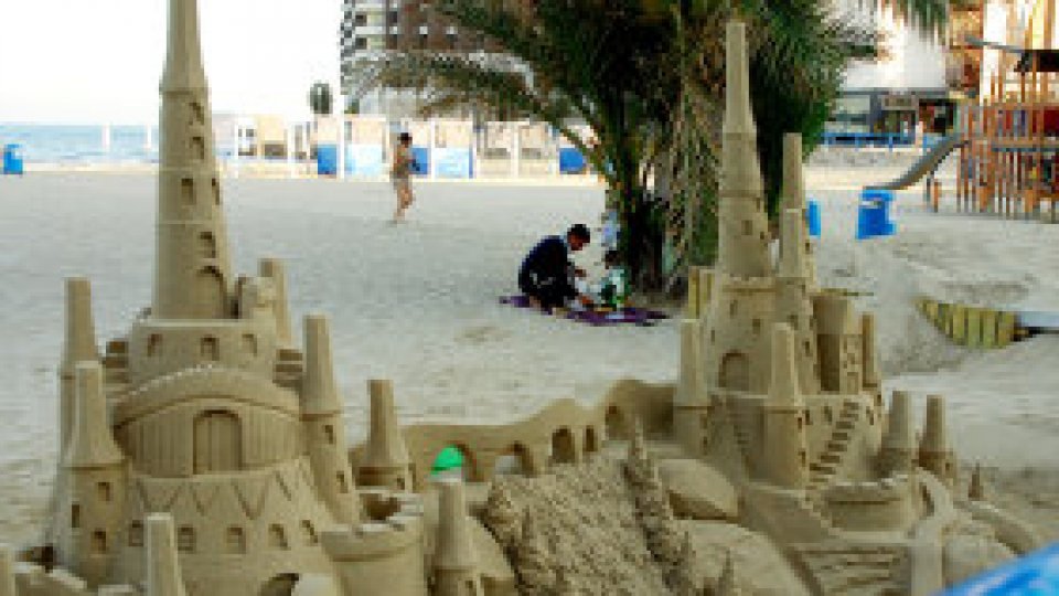 Bani din castele de nisip
