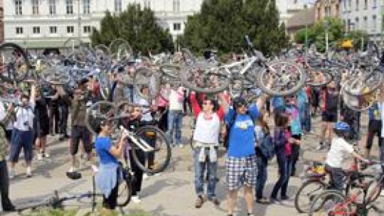 Arădenii cer piste pentru biciclişti