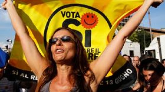Opoziţia italiană cere demisia premierului Berlusconi
