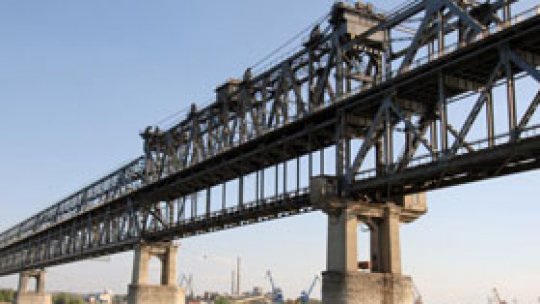Bulgaria a redus taxa la podul Ruse-Giurgiu