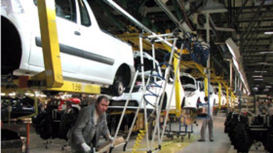 Uzina Dacia îşi opreşte producţia temoporar