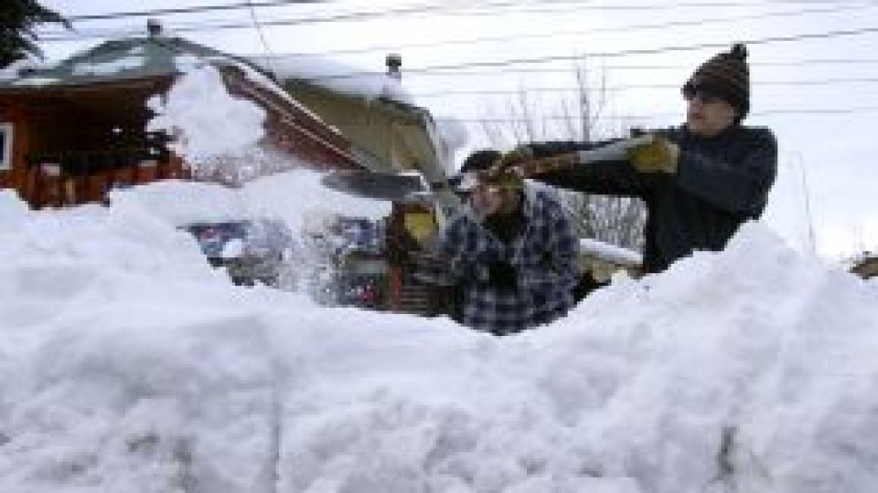 Peste 16.000 de persoane, izolate de zăpadă în Chile