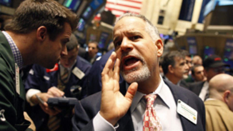 Scăderi pe pieţele financiare mondiale