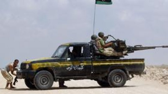 Se reiau luptele în oraşul libian Sirte