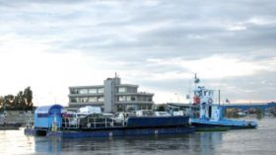 Peste 250 de vapoare blocate pe Dunăre