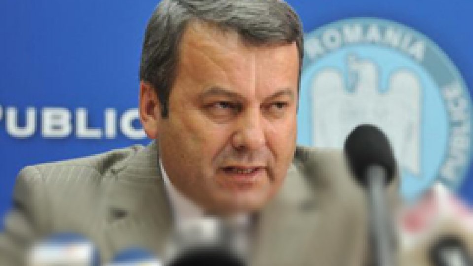 "Control strict al angajărilor" în strategia fiscală pe 2012