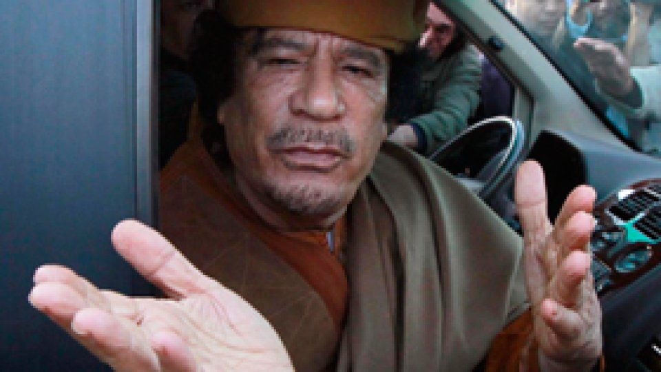 Muammar Gaddafi "luptă pe front"